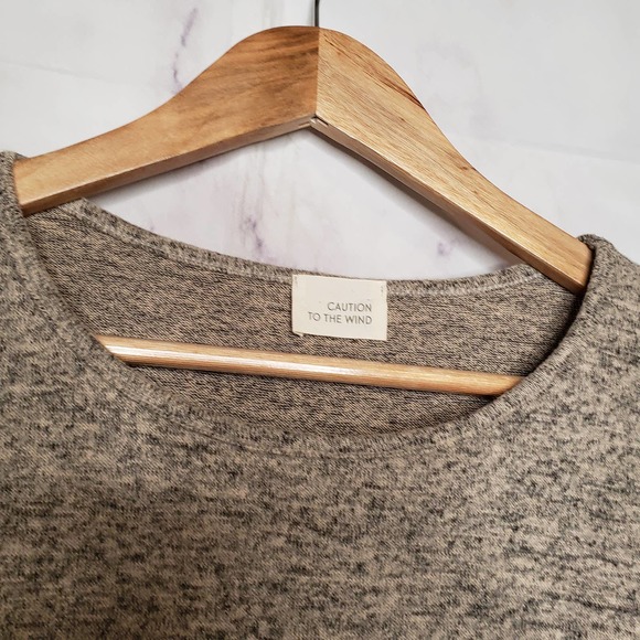 CAUTION TO THE WIND Flare Sleeve Tie Front Knit Blouse M - Picture 3 of 8